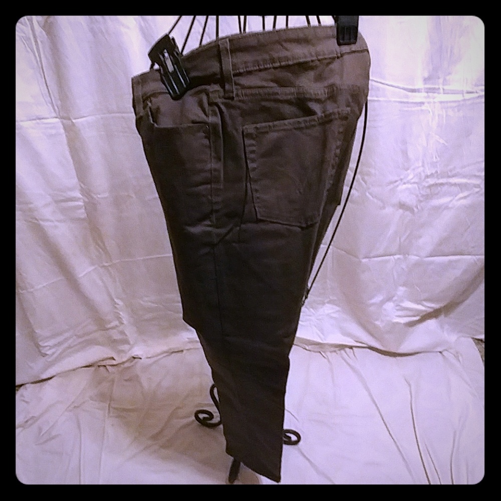 Levi's mid rise skinny dark brown jeans